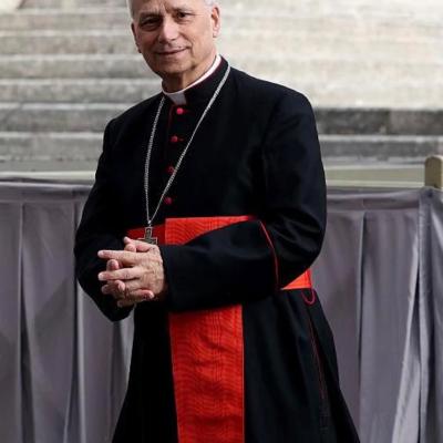 Le cardinal  américain Robert Francis Prevost est élu Pape sous le nom de Léon XIV