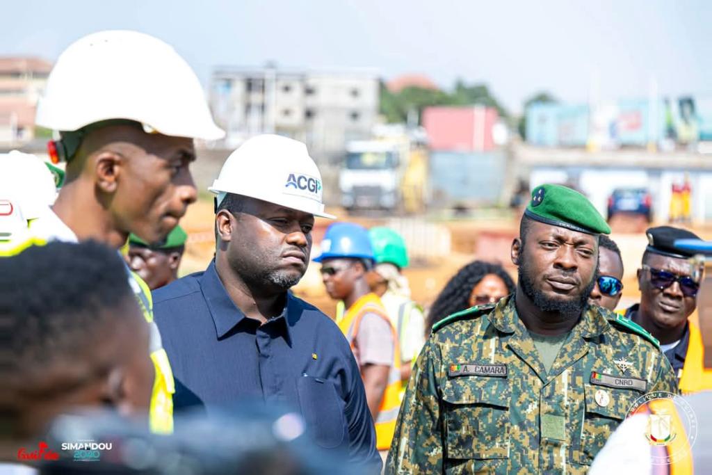 Extension de l’aéroport international Ahmed Sékou Touré : le Ministre SGP Général Amara Camara évalue les travaux
