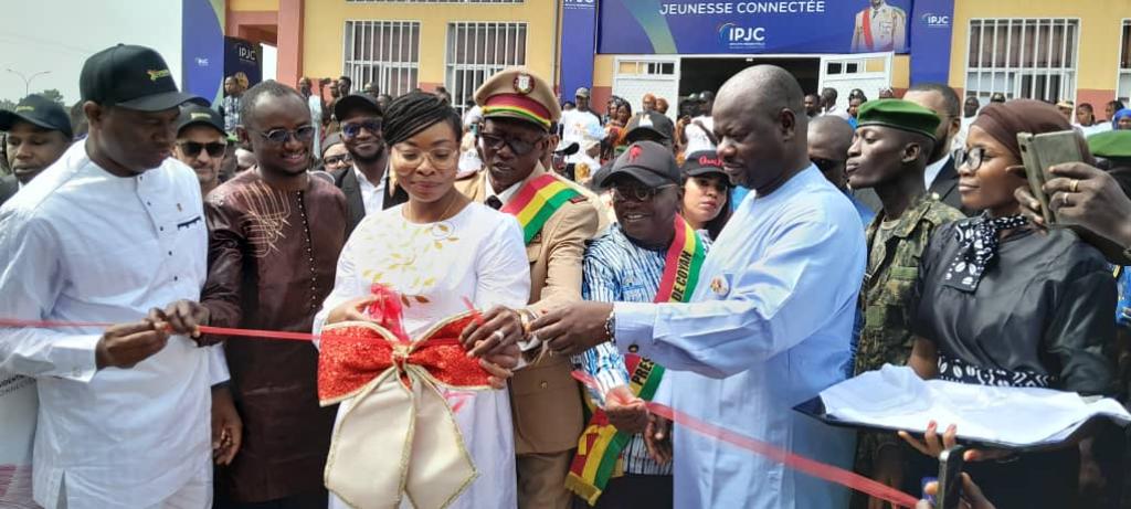 La nouvelle technologie au service de la jeunesse : inauguration d'un nouveau HUB Numérique à Coyah