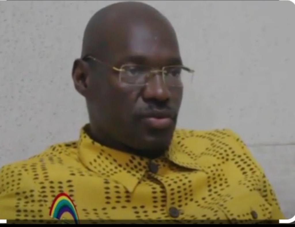 Décès de Mamady Sinkoun Kaba : Alpha Condé pleure « son fils bien aimé