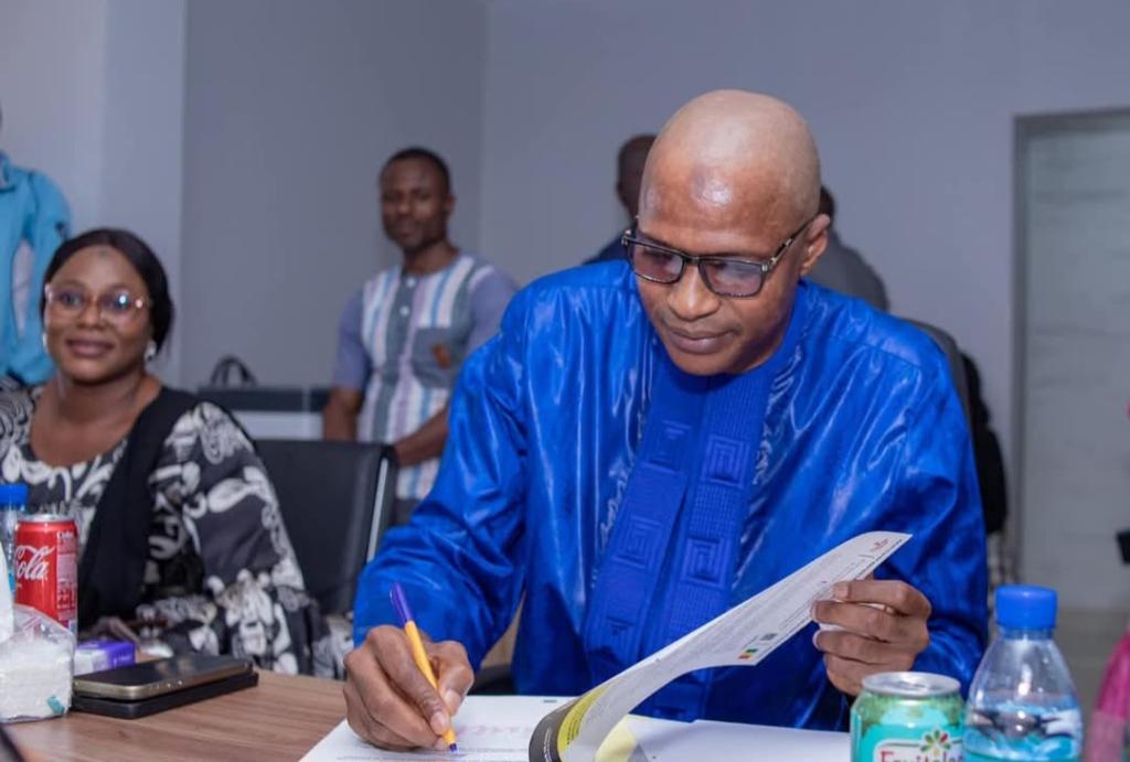 Passation de service au Ministère de l’Energie et l’Hydraulique et des hydrocarbures : Mory Diabaté, nouveau coordinateur du PELRCK-S ‘’Je m’engage à servir avec dévouement et loyauté ’’.
