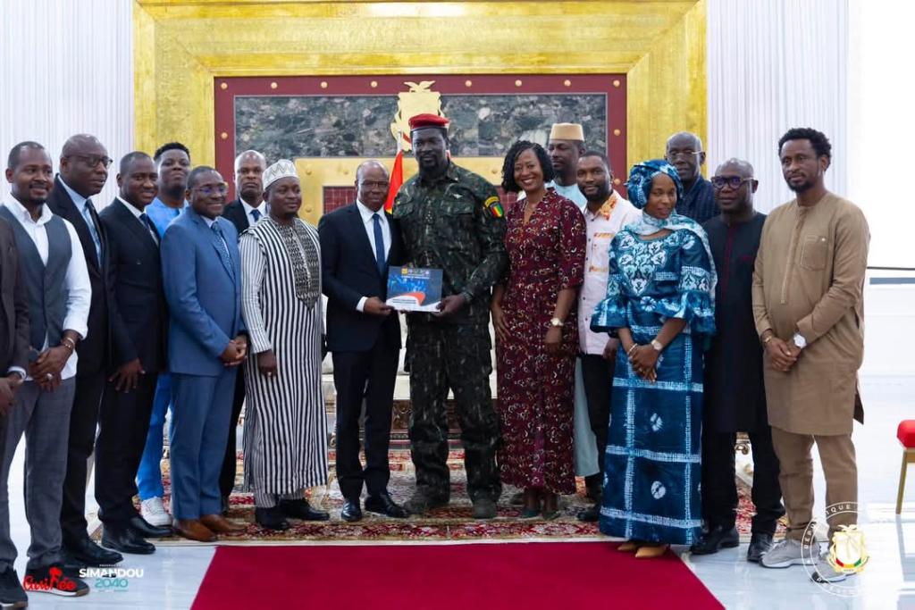 La Guinée, invitée prestige du FEMUA 2025 : le comité d'organisation reçu par le chef de l'Etat au palais Mohammed V