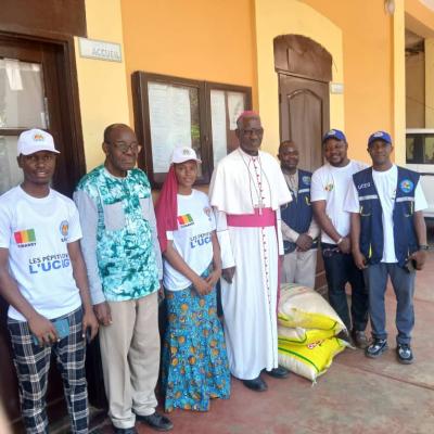 Don de solidarité : l’UCEG et Barté Guinée soutiennent la communauté chrétienne en cette période de Carême
