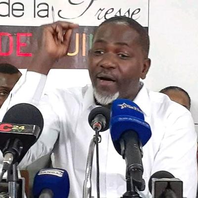 Dr Ibrahima Sory Diallo dénonce la prolifération des mouvements de soutien au CNRD : « Ce ne sont pas des élans populaires, mais des entreprises d’intérêts »