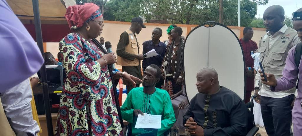 Recensement des personnes handicapées : le gouvernement passe à l'action en installant un kit à la Cité de Solidarité