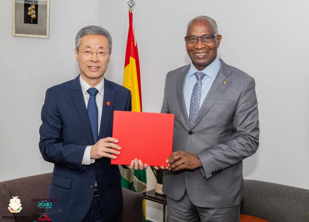 Coopération : les adieux de l' ambassadeur de la Chine à la Guinée