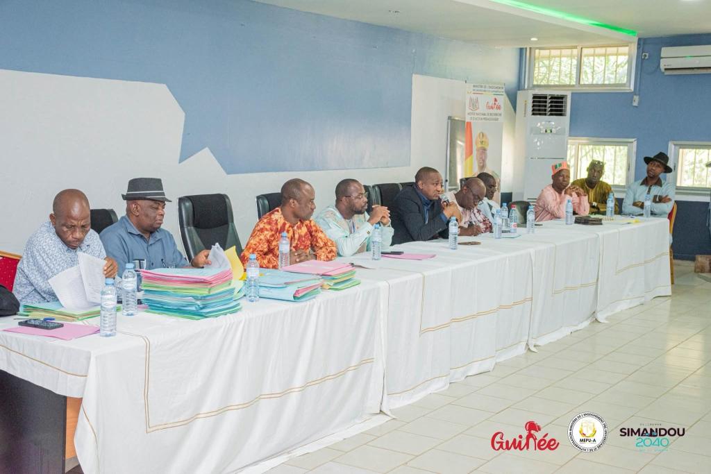 Examens nationaux session 2025 : le cabinet du MEPU-A rencontre les délégués du Baccalauréat