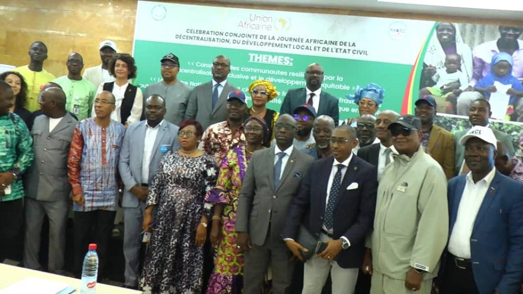 Conakry célèbre la Journée africaine de la décentralisation, du développement local et de l’état civil
