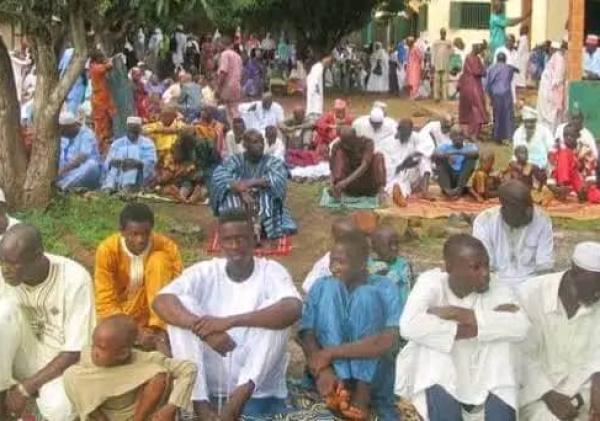 Kinidia : un imam menace de retourner à la fornication si le général Doumbouya ne se présente pas candidat