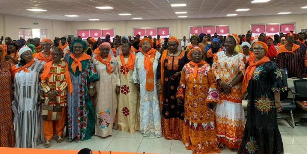 Lutte contre les violences basées sur le genre : REFAMP sensibilise à l’Université Gamal Abdel Nasser de Conakry