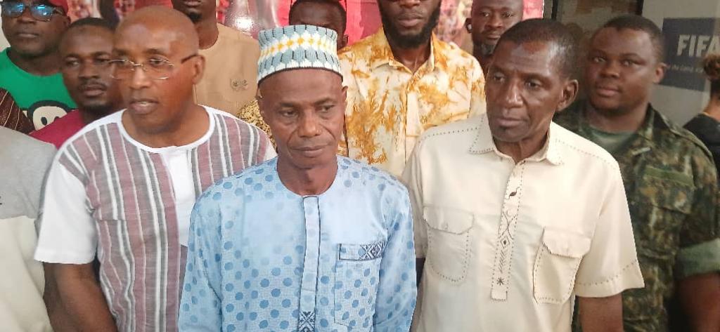 Crise à la Féguifoot : les membres statutaires désavouent le courrier du ministère des Sports et soutiennent la révocation de Bouba Sampil