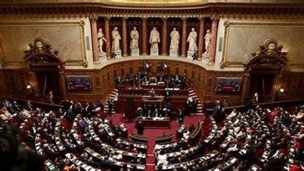 Projet de loi d'urgence pour Mayotte adopté en commission malgré les critiques