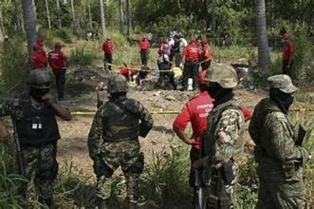 Mexique: 56 cadavres découverts dans des fosses clandestines