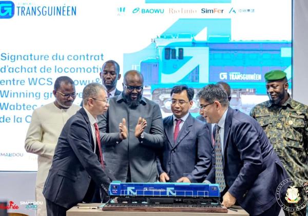 Projet Simandou: Signature du contrat d’acquisition du second lot de locomotives de la Compagnie du TransGuinéen (CTG) entre WABTEC et WCS