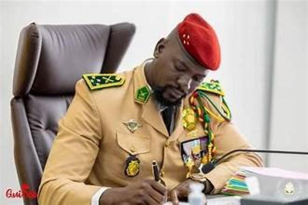 Guinée : Le président Doumbouya instaure la gratuité de la carte d’identité biométrique