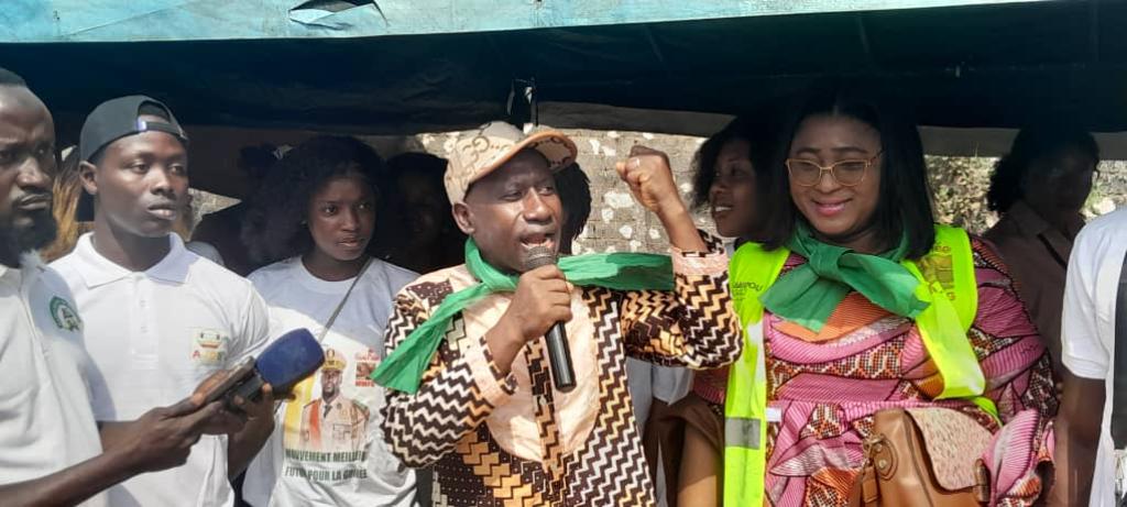 Makanéra Kaké :  “Depuis plus de 20 ans, on cherche l'homme providentiel et l'homme providentiel est déjà là”