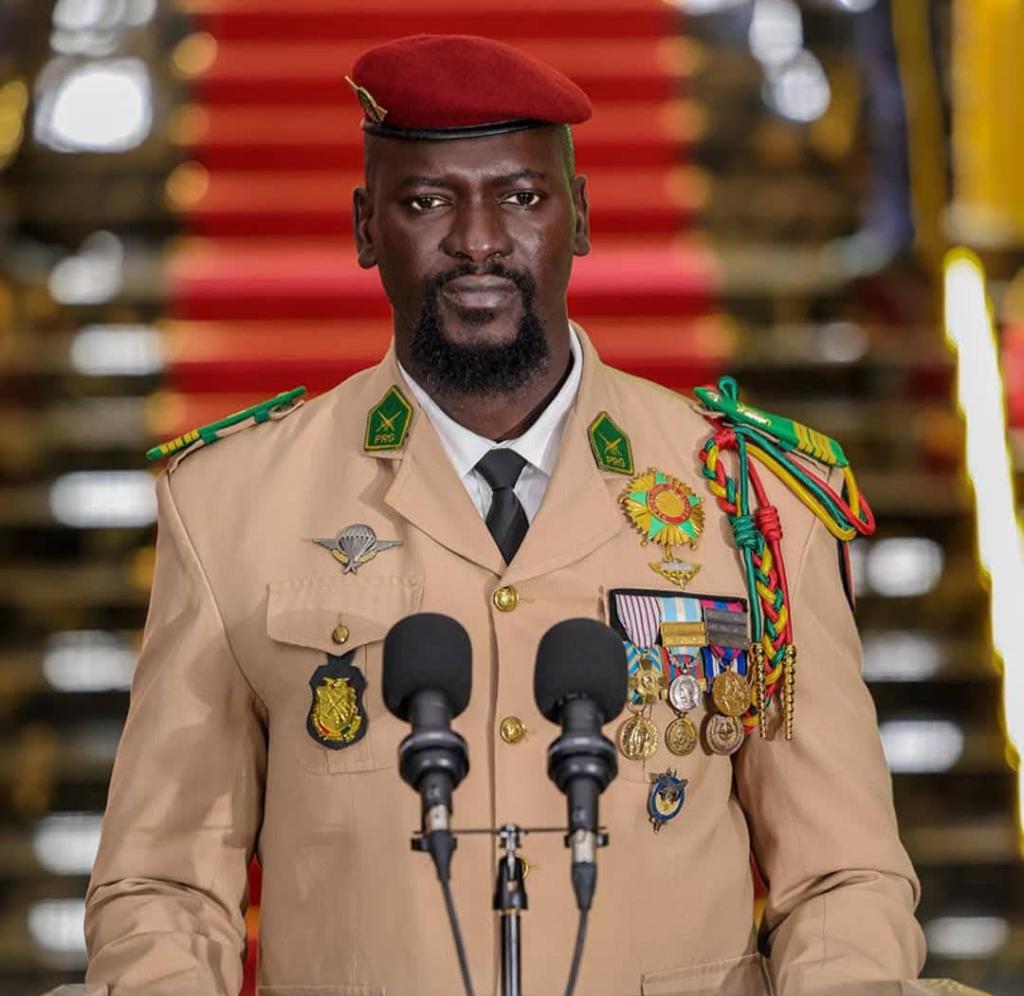 Dernière minute : le Président Général Mamadi Doumbouya offre des déjeuners et repas de rupture de jeûne aux fidèles musulmans et chrétiens (communiqué)