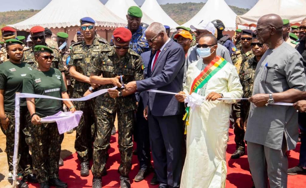 Coyah : l’inaugure des centrales du Génie Militaire à Kouria par le Premier Ministre Amadou Oury Bah !