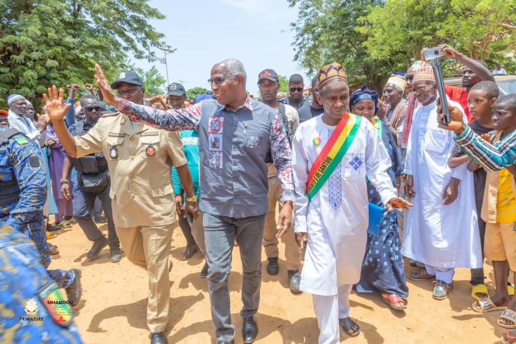 PN-RAVEC : ‘’Travailler pour le peuple est l'axe majeur de notre gouvernance’’ (Premier ministre)